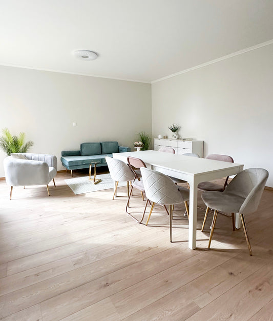 TC Születésnapi helyszín, Biatorbágy The Living Room