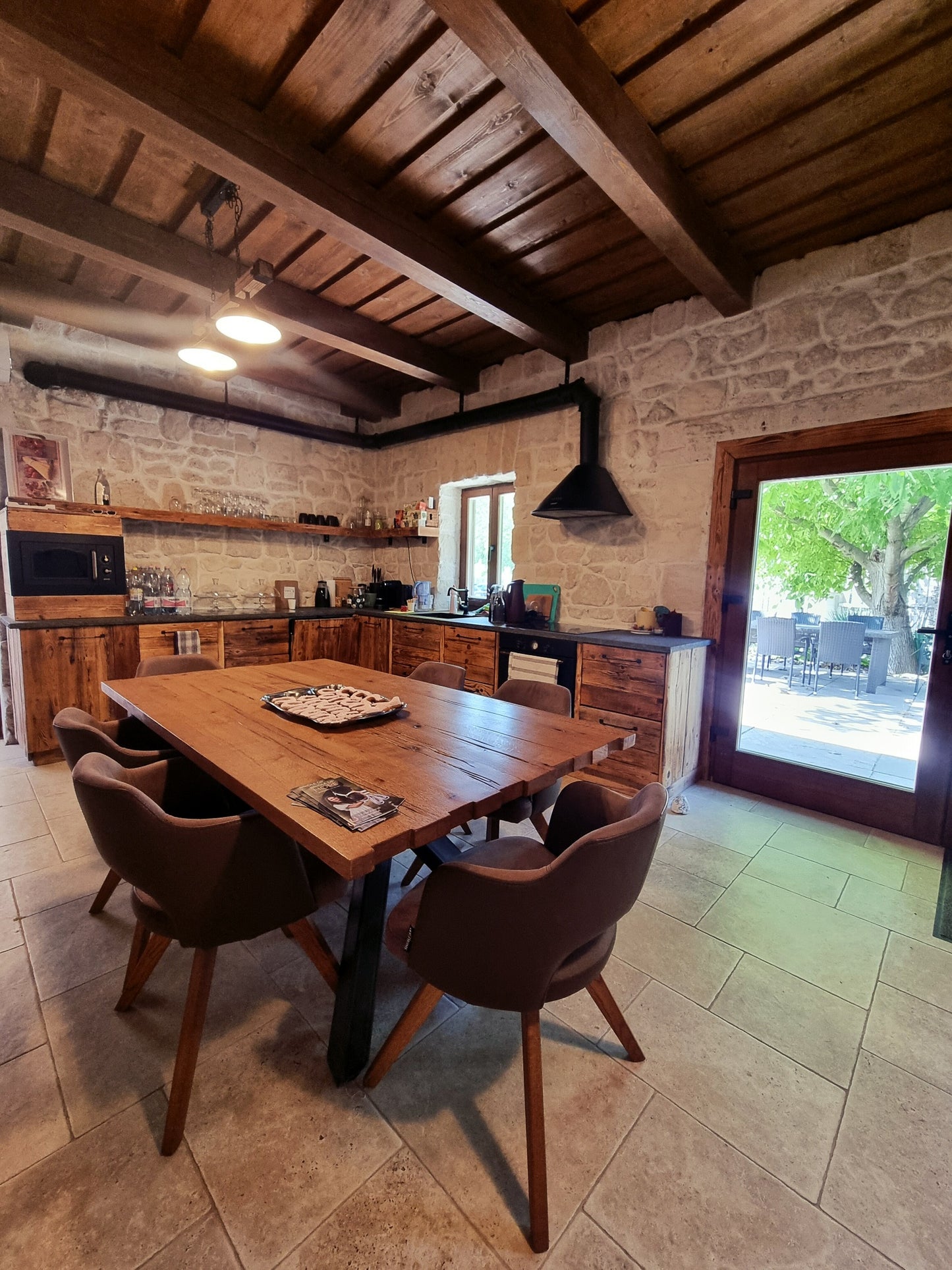 TC Születésnap helyszín, Sóskút Kincseskert Lovasklub